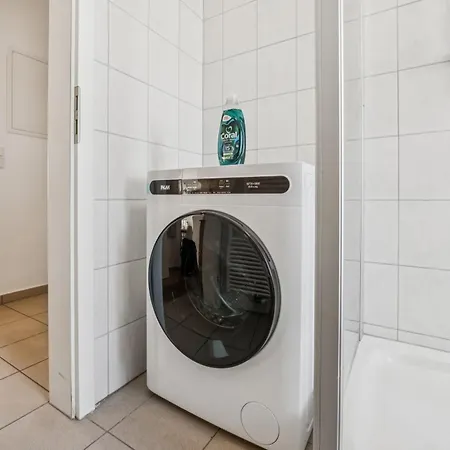 Zentrales Helles Apartment, Kueche, Parkplatz * Brunswick